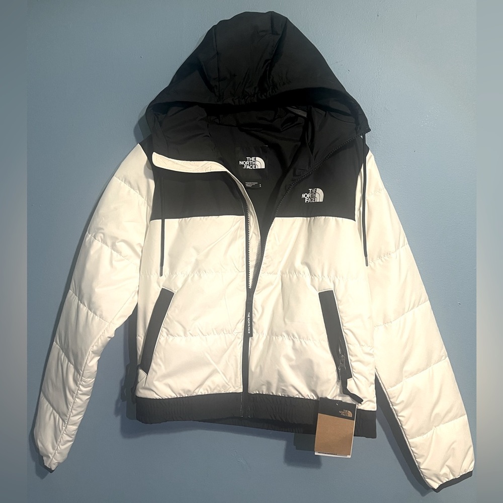 The North Face Women's Highrail Jacket Gardenia White. Relaxed Fit. New.